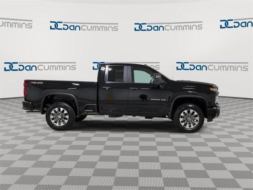 2025 Chevrolet Silverado 2500 Custom