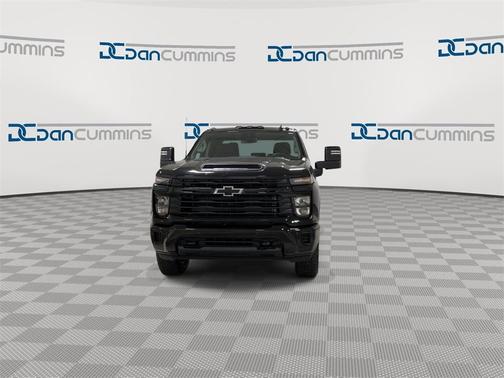 2025 Chevrolet Silverado 2500 Custom