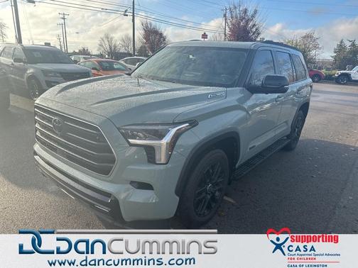 2024 Toyota Sequoia SR5