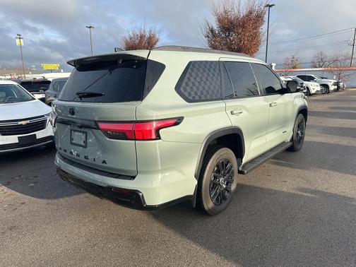 2024 Toyota Sequoia SR5