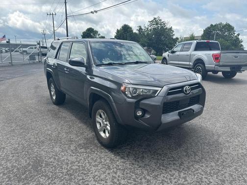 2022 Toyota 4Runner SR5
