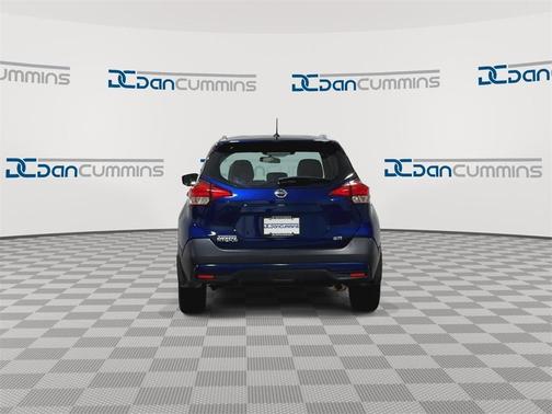 2019 Nissan Kicks SR