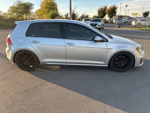 2017 Volkswagen Golf GTI S 4-Door
