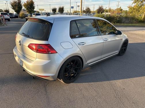 2017 Volkswagen Golf GTI S 4-Door