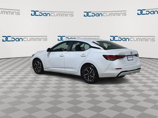 Aspen White 2024 Nissan Sentra SV