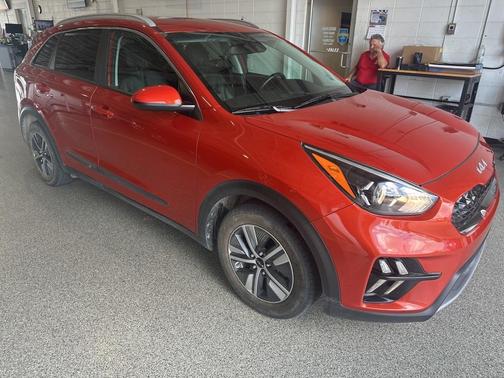 2022 Kia Niro LXS