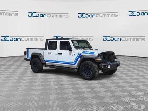 2023 Jeep Gladiator Sport
