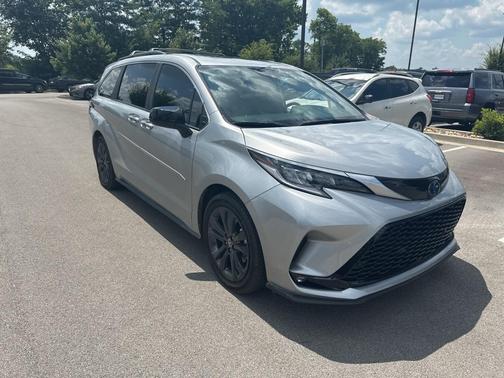 2024 Toyota Sienna XSE 7 Passenger