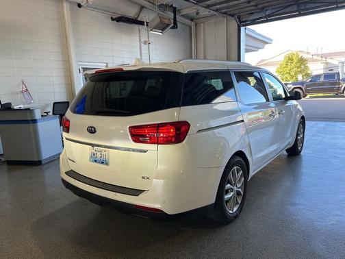 2020 Kia Sedona EX