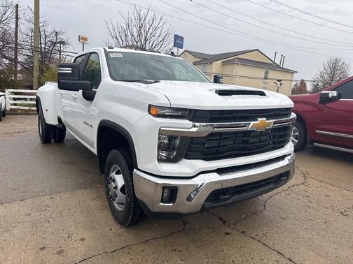 2026 Chevrolet Silverado 3500 LT