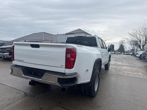 2026 Chevrolet Silverado 3500 LT