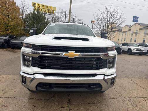 2026 Chevrolet Silverado 3500 LT