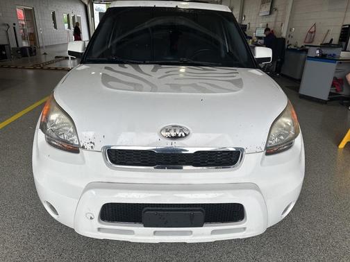 2011 Kia Soul +