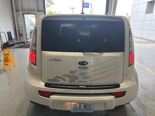 2011 Kia Soul +