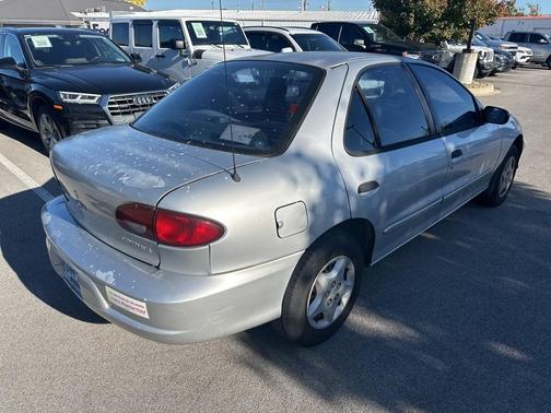2001 Chevrolet Cavalier Base