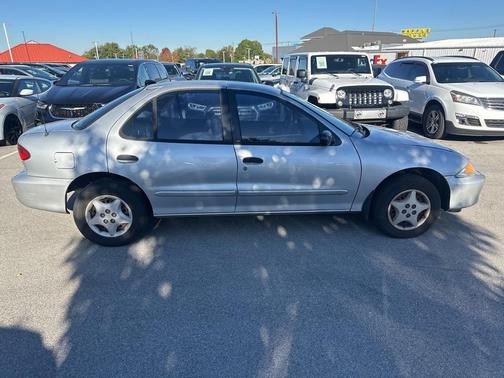 2001 Chevrolet Cavalier Base