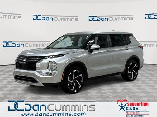 2023 Mitsubishi Outlander SE Special Edition
