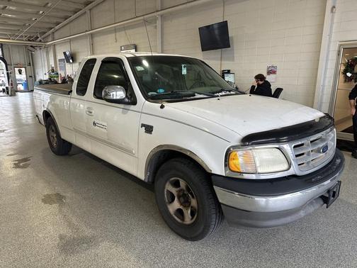 2002 Ford F-150 Lariat SuperCab