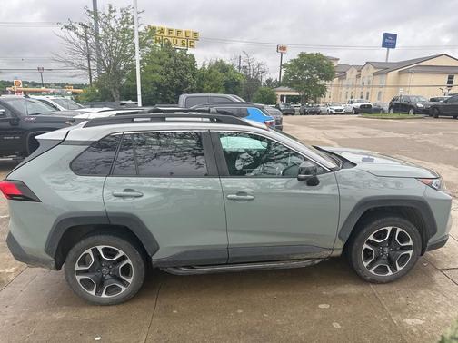 2019 Toyota RAV4 Adventure