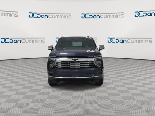 Dark Ash Metallic 2026 Chevrolet Suburban Premier