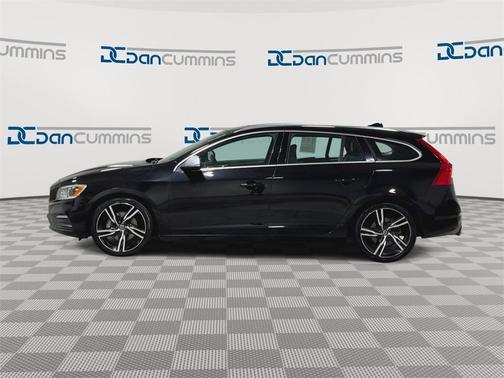 2017 Volvo V60 T6 R-Design Platinum
