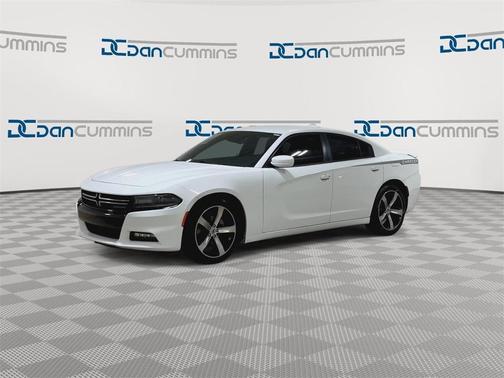 2017 Dodge Charger SXT