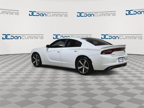 2017 Dodge Charger SXT