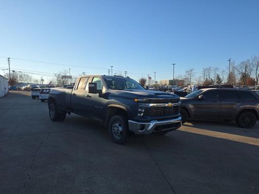 2026 Chevrolet Silverado 3500 LT