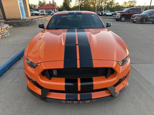 2020 Ford Shelby GT350 Base