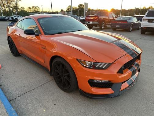 2020 Ford Shelby GT350 Base