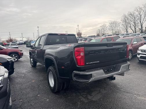 2026 Chevrolet Silverado 3500 LT