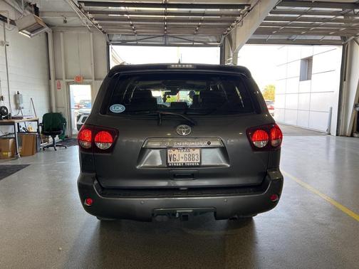 2019 Toyota Sequoia Platinum