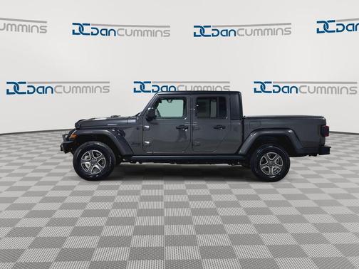Granite Crystal Clearcoat Metallic 2021 Jeep Gladiator Sport