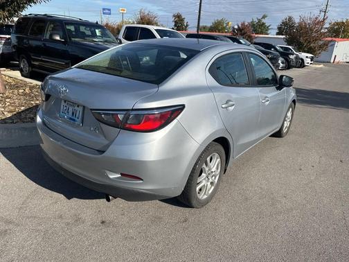 2017 Toyota Yaris iA Base