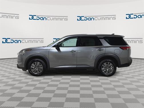 2023 Nissan Pathfinder S