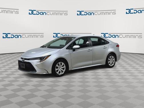 Classic Silver Metallic 2022 Toyota Corolla LE