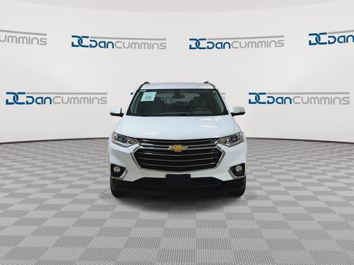 Summit White 2020 Chevrolet Traverse LT Cloth