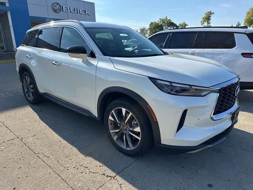 2022 INFINITI QX60 Luxe