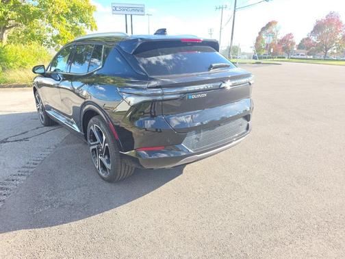2026 Chevrolet Equinox EV LT 2
