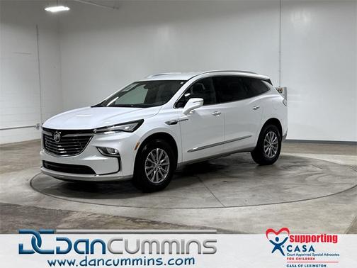 2023 Buick Enclave Essence