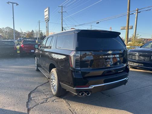 2026 Chevrolet Suburban Premier