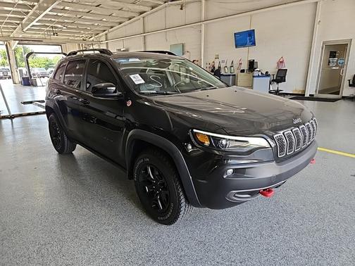 2022 Jeep Cherokee Trailhawk