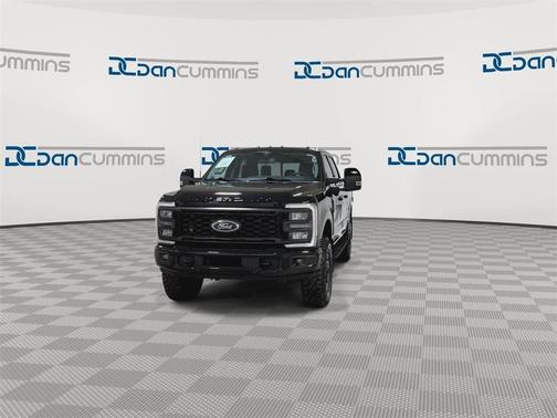 2024 Ford F-350 Lariat Super Duty
