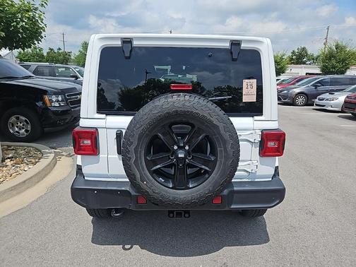 2021 Jeep Wrangler Unlimited Sahara Altitude