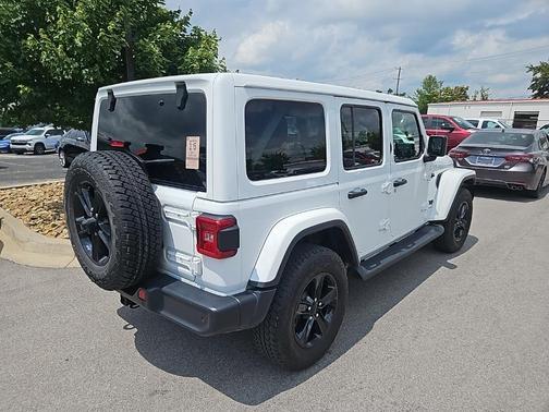 2021 Jeep Wrangler Unlimited Sahara Altitude