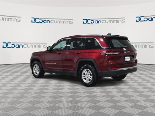 2023 Jeep Grand Cherokee Laredo