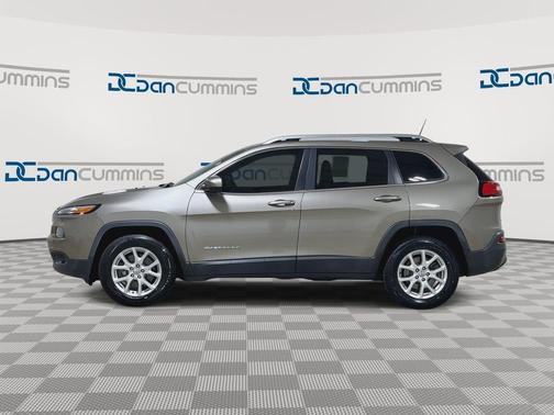 Light Brownstone Pearlcoat 2017 Jeep Cherokee Latitude