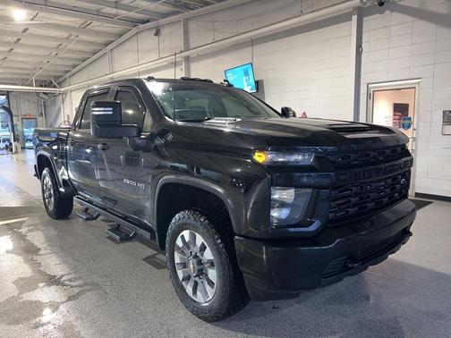 2022 Chevrolet Silverado 2500 Custom