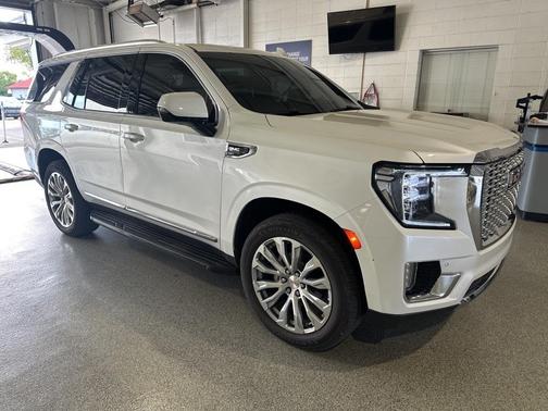 2022 GMC Yukon SLT