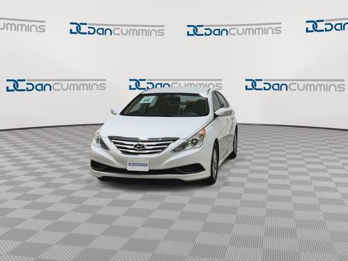 Pearl White 2014 Hyundai SONATA GLS